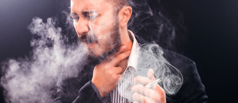 6 Mittel gegen Halsschmerzen nach dem Rauchen von Gras